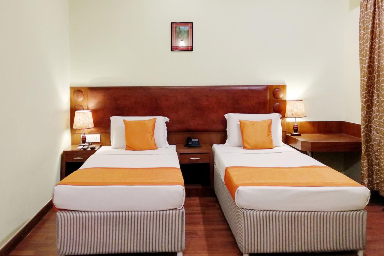 Oyo 6110 Thalassa Suites Bangalore Luaran gambar