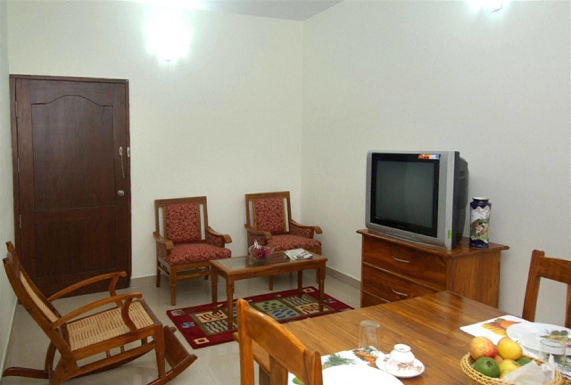 Oyo 6110 Thalassa Suites Bangalore Luaran gambar
